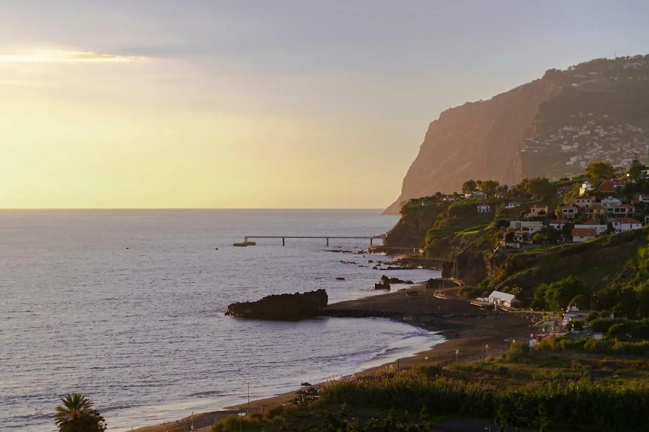 Vila Formosa I By An Island Apart Funchal Daire